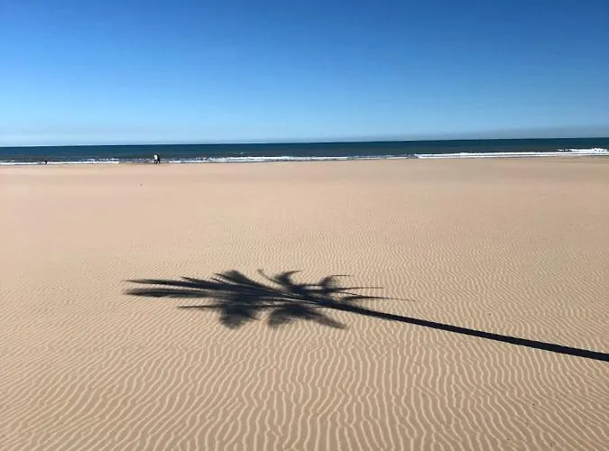 Great Holiday Apartment Close To The Beach